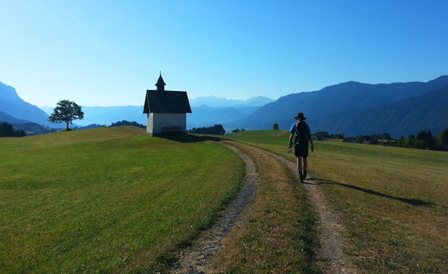 Julische Alpen in Sicht. (Foto: Stephanie Spörl, 2013)