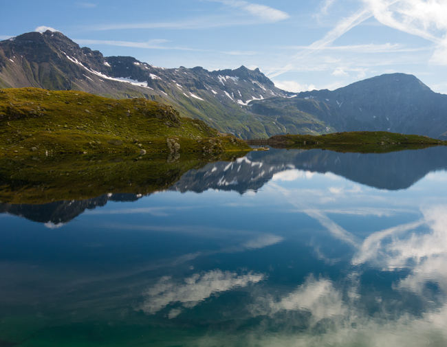 Der Sadnig-Höhenweg führt durch unberührte Naturlandschaften … (Foto: Christof Herrmann, 2014) Der Sadnig-Höhenweg führt durch unberührte Naturlandschaften …