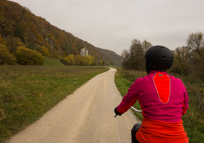 Mit dem Fahrrad durch Nordbayern: … zu einem Viertel bedeckten Himmel … (Foto: Christof Herrmann, 2014)