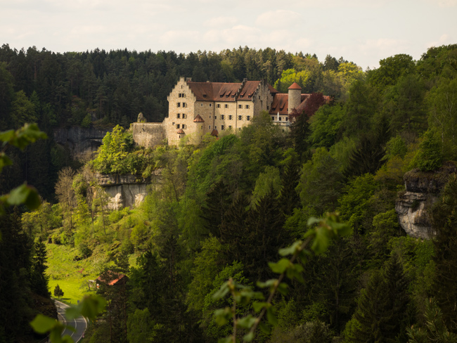 … und die Fränkische Schweiz. (Foto: Christof Herrmann, 2014) … und die Fränkische Schweiz.