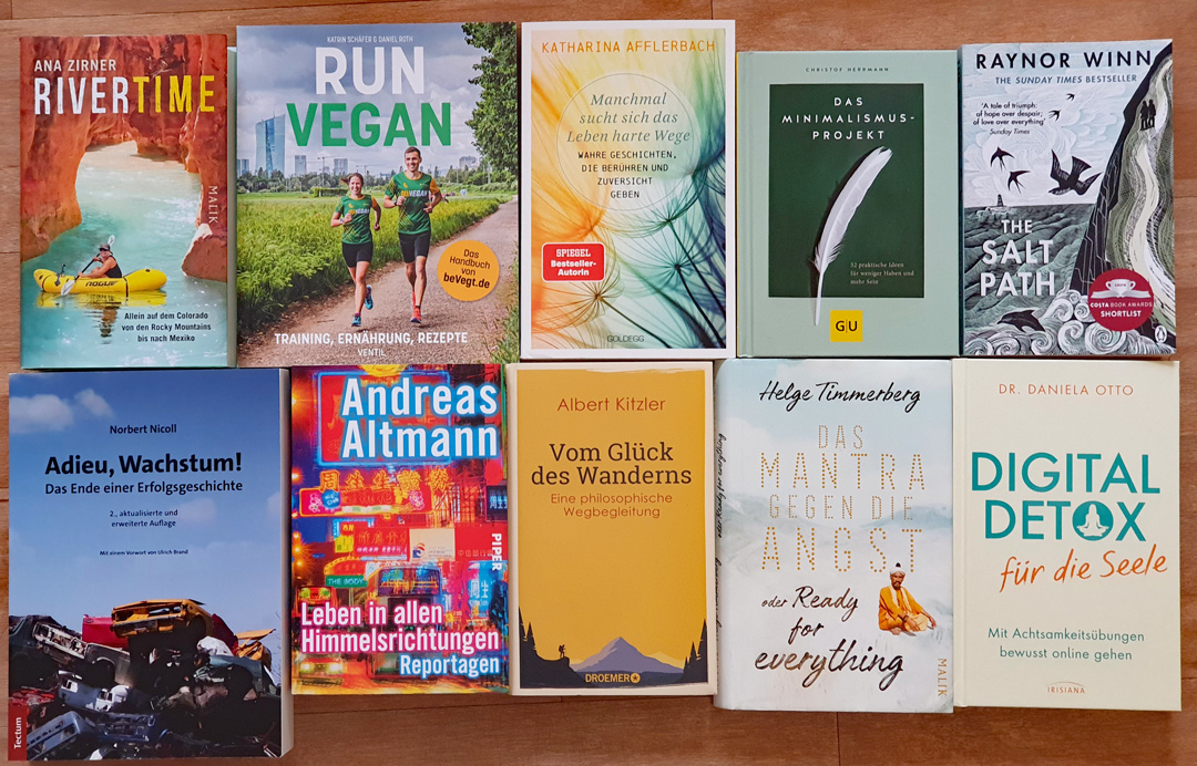 10 Bücher zum Selberlesen oder Verschenken (Foto: Christof Herrmann, 2021) 10 Bücher zum Selberlesen oder Verschenken (Foto: Christof Herrmann, 2021)